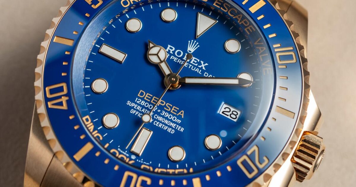 Rolex Replica setzt bei der neuesten Deepsea Dweller Yellow Gold auf Edelmetalle